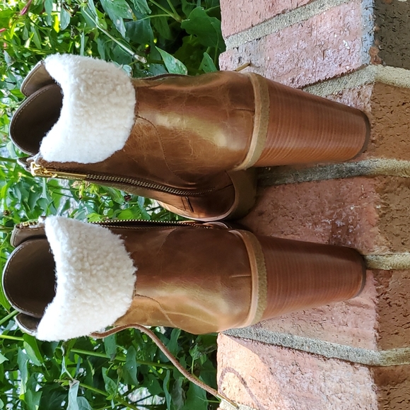 Michael Kors lace up booties - sz. 10 - Picture 9 of 12